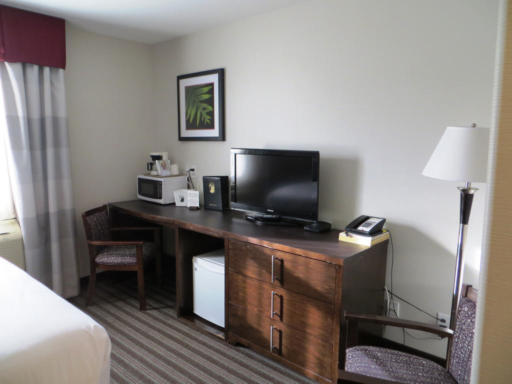 Hotel Super 8 By Wyndham Saskatoon Near Downtown Exterior foto